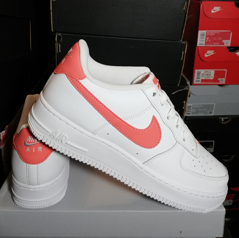 NIKE AIR FORCE 1 WHITE-MAGIC AMBER WOMEN US SIZE 8.5 BRAND NEW IN BOX
